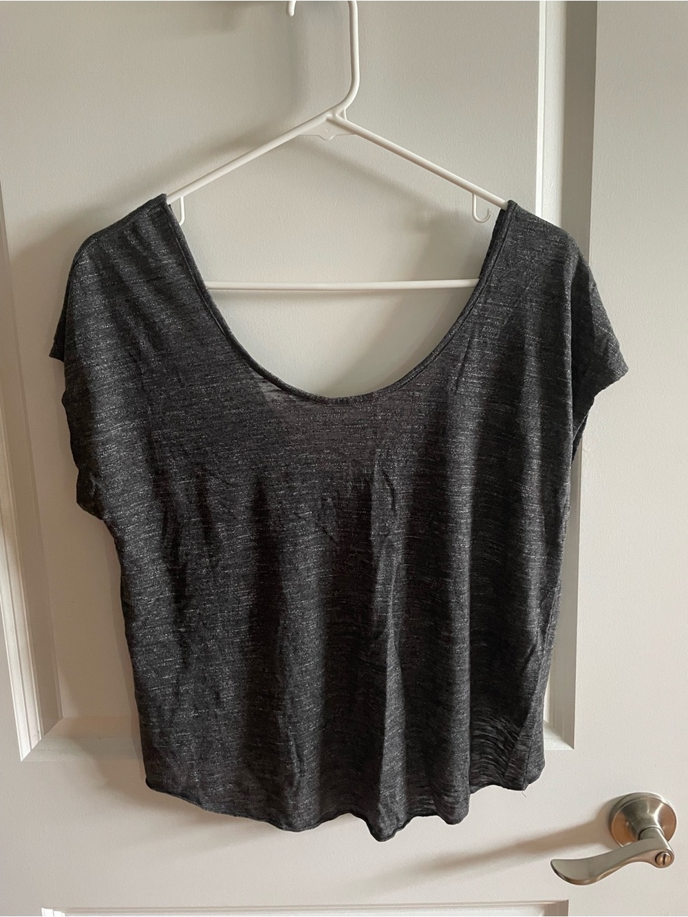 Woman’s decree loose top